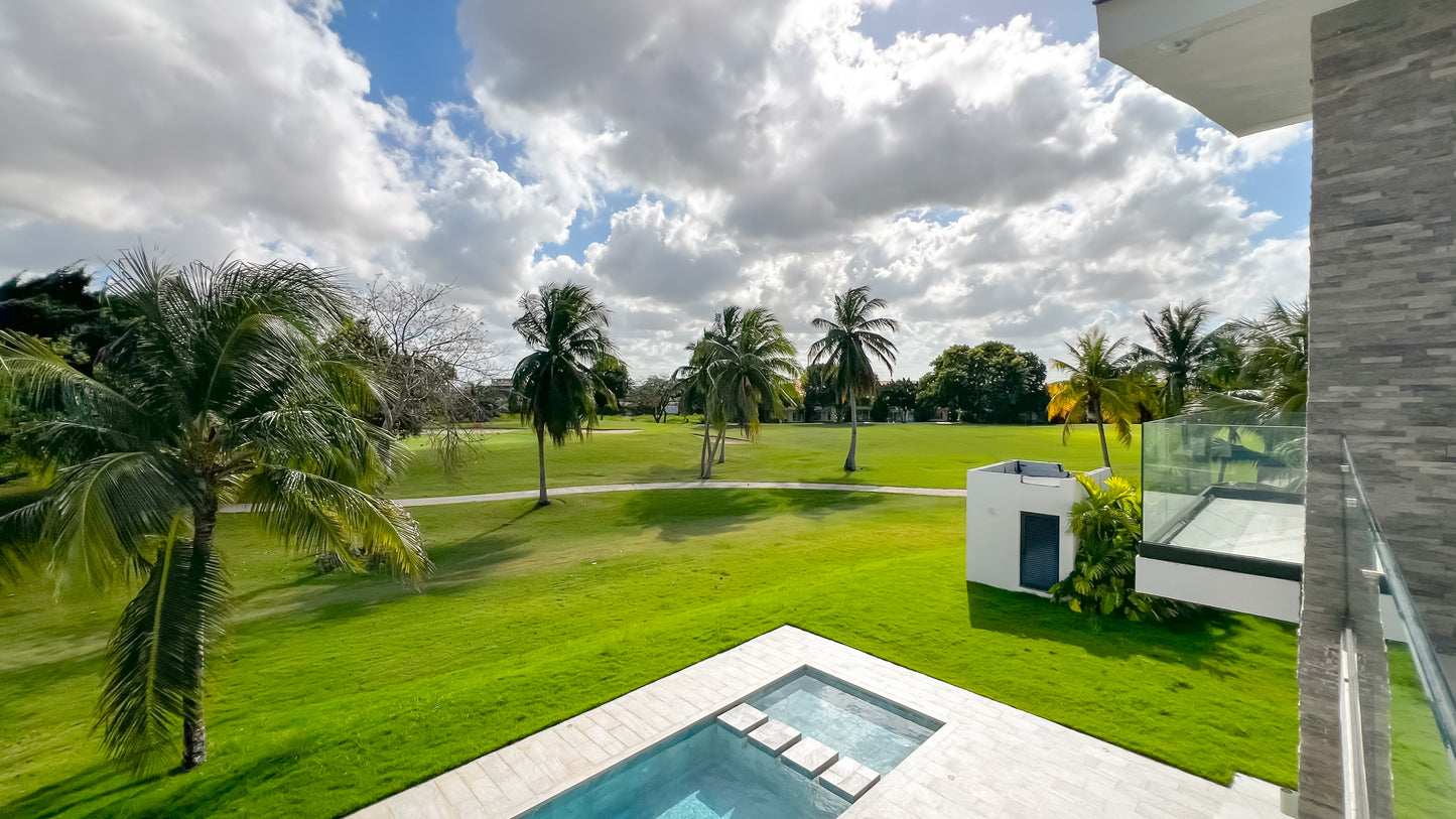 Villa de luxe au coeur du golf